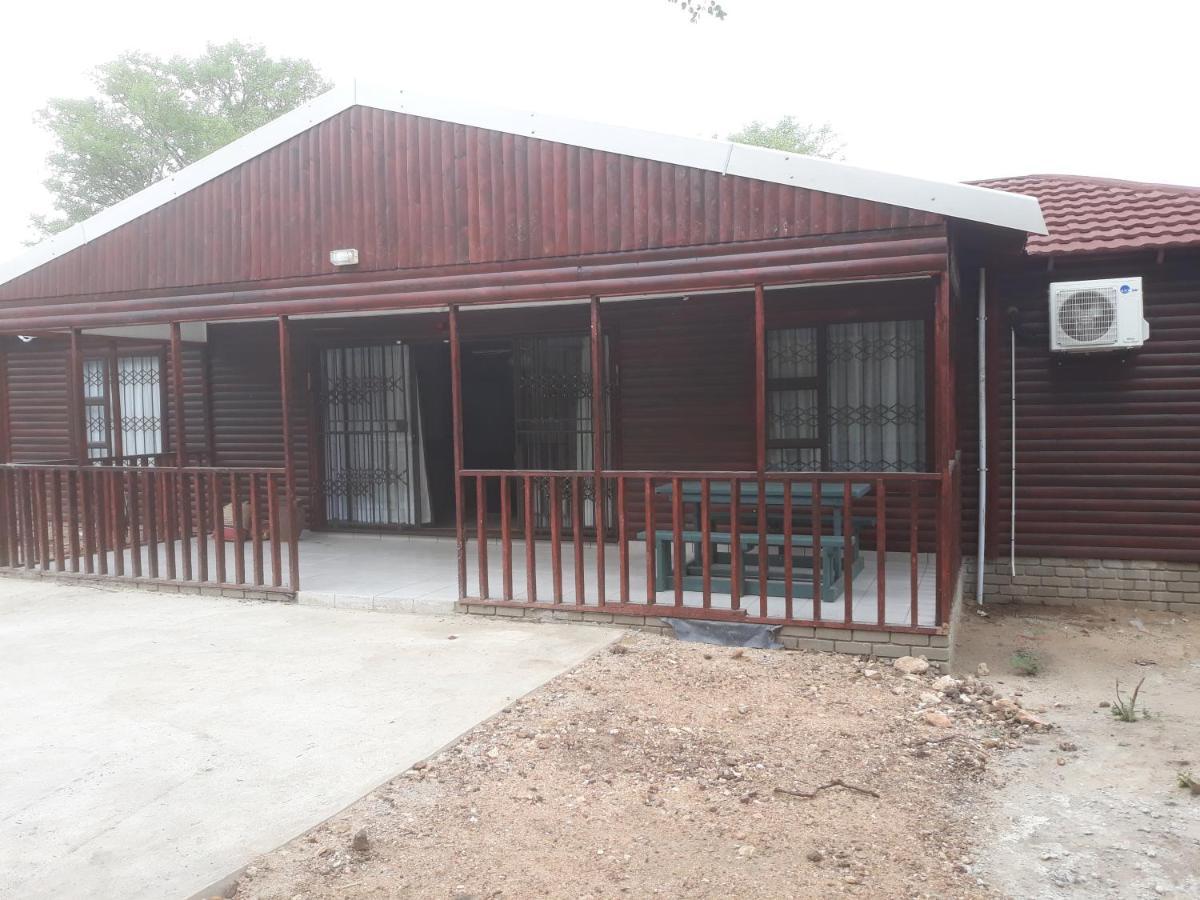 Wild Escape Villa Marloth Park Exterior photo
